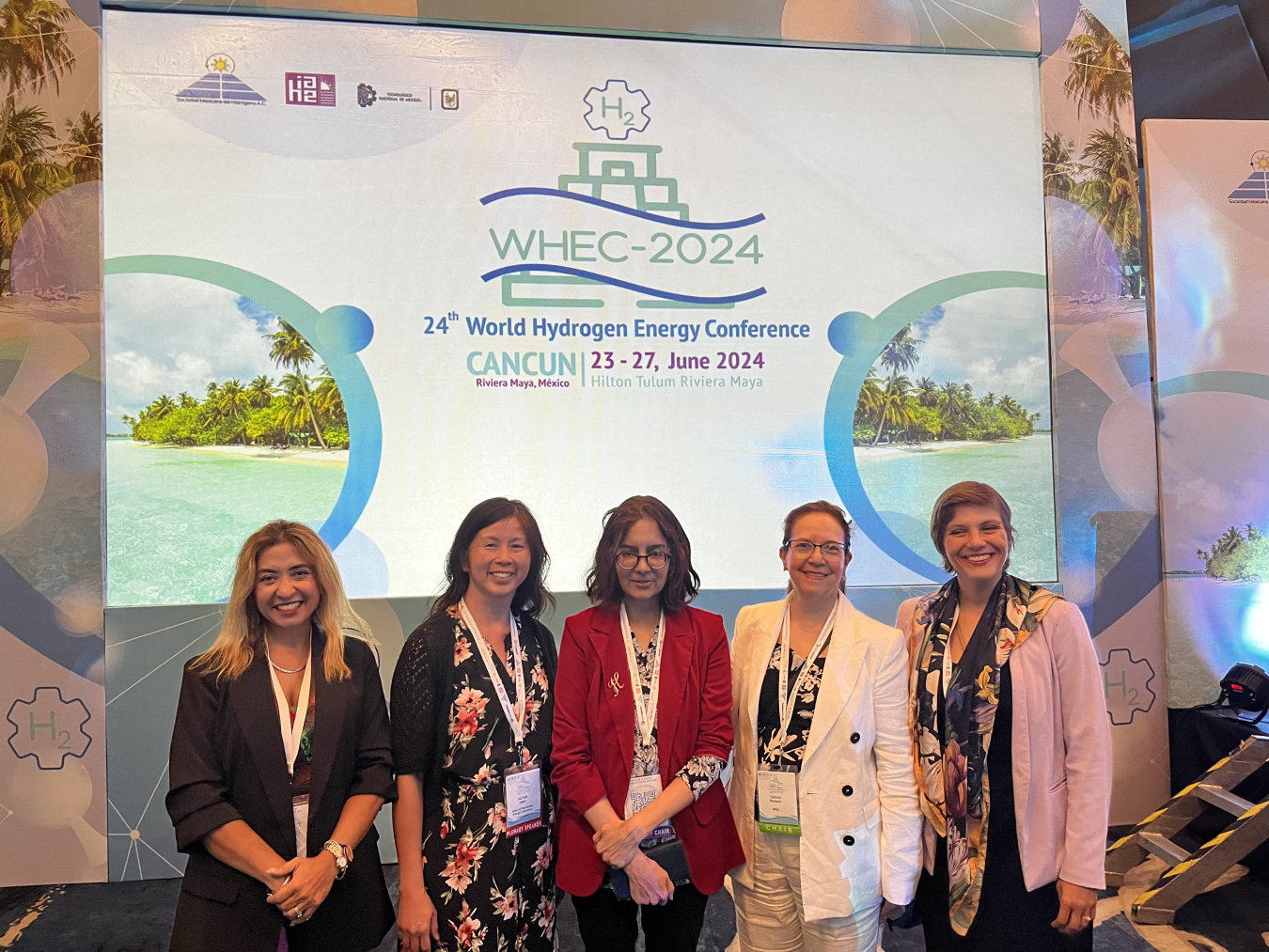 From Left to Right: Professor Gerardine Botte (Texas Tech University), Dr. Huyen Dinh, Dr. Sunita Satyapal DOE EERE HFTO), Tatania Romero-Castanon (Instituto Nacional de Electricidad y Energías Limpias (INEEL)), and Dr. Laura Sima (DOE)