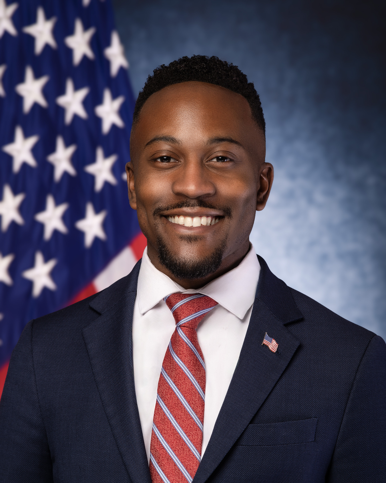 Official Photo of Christian Newton, Chief of Staff of the U.S. Department of Energy's Office of Science