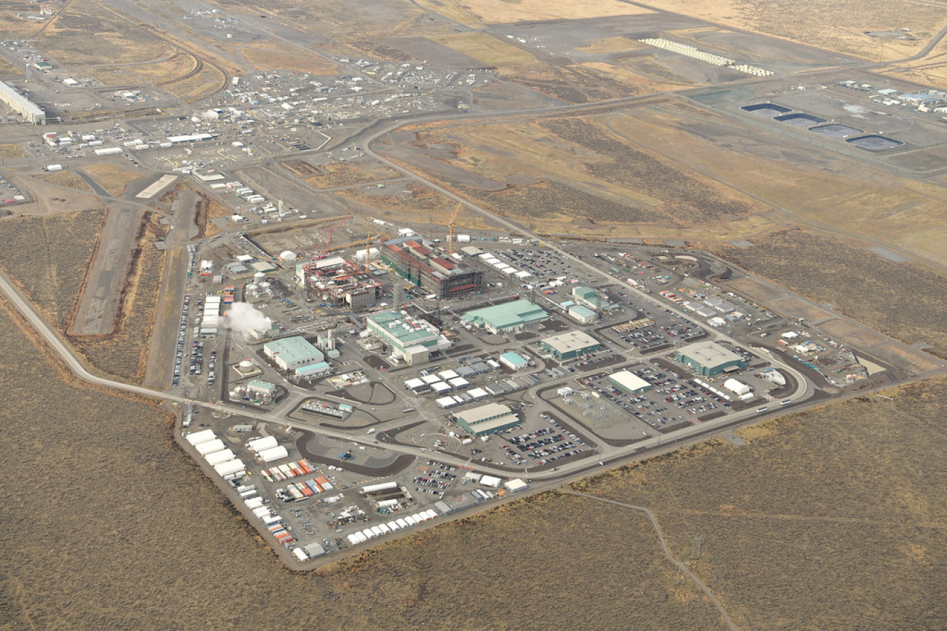 Aerial view of a large facility area at the Hanford site