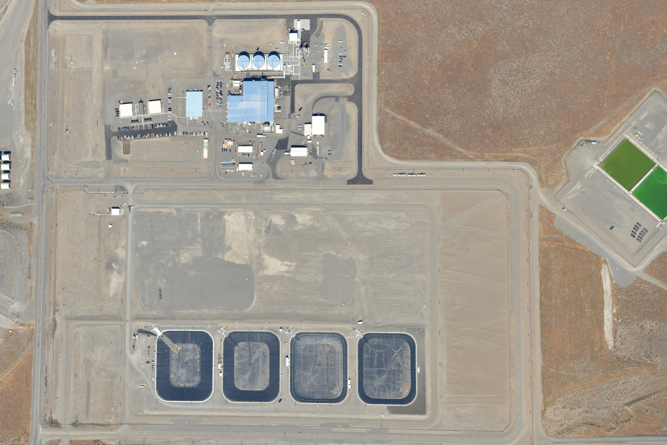 Aerial view of a facility at the Hanford Site