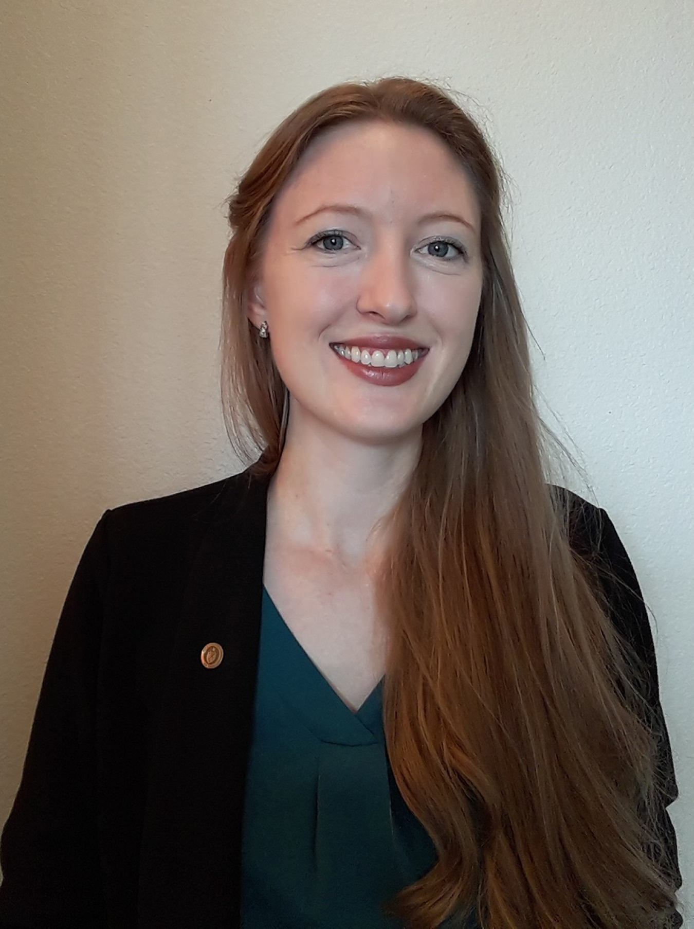 Alissa Baker headshot