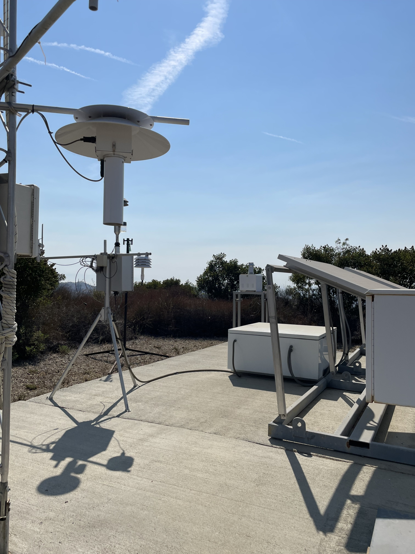 Perimeter air monitoring station