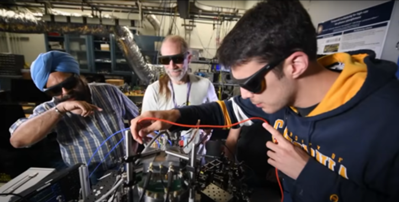 The QUANT-NET research team has designed a two-level control framework for quantum networks. This two-level control framework and scheduler are being deployed and evaluated in the QUANT-NET testbed. 