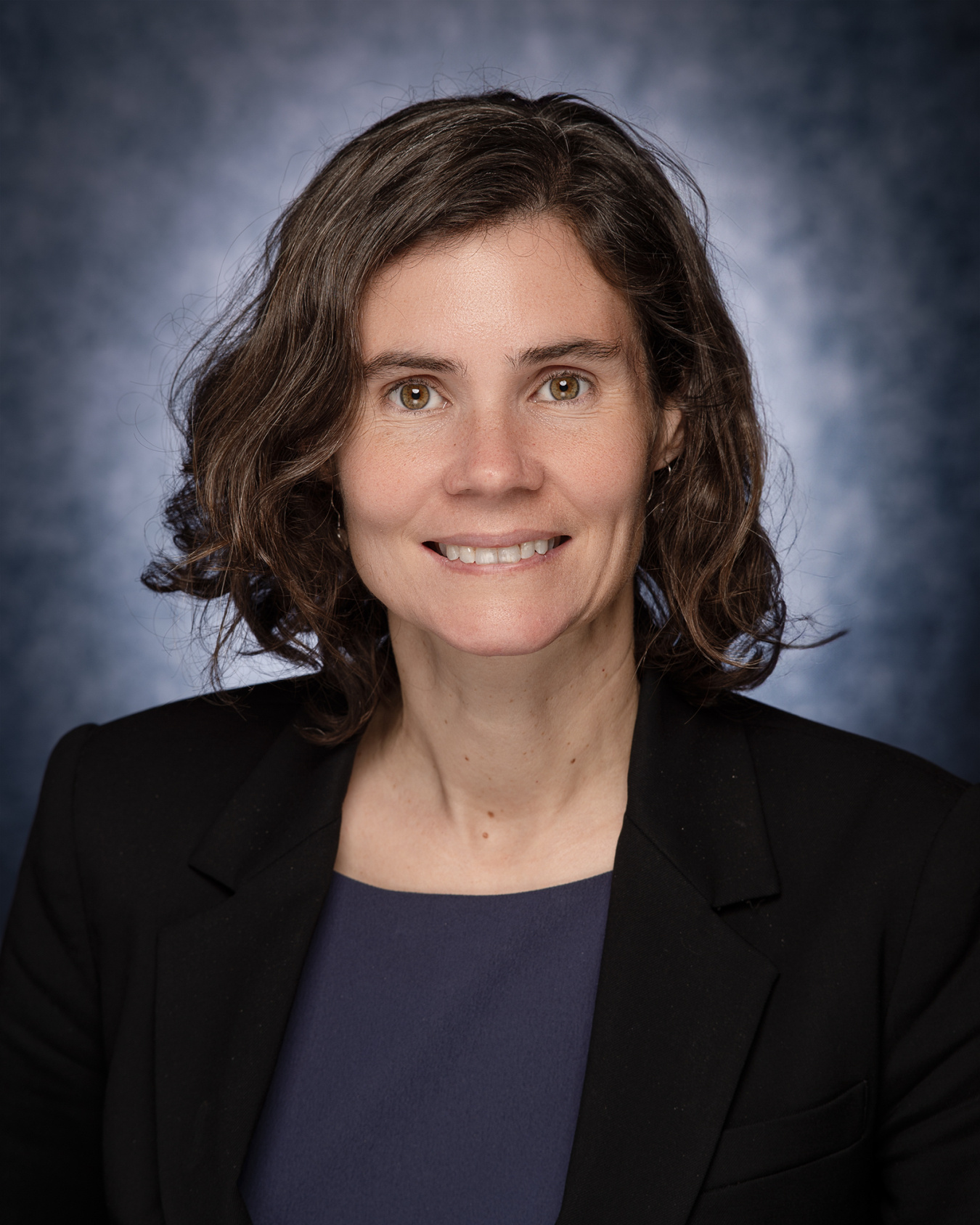 Headshot of Dr. Elke Hodson 