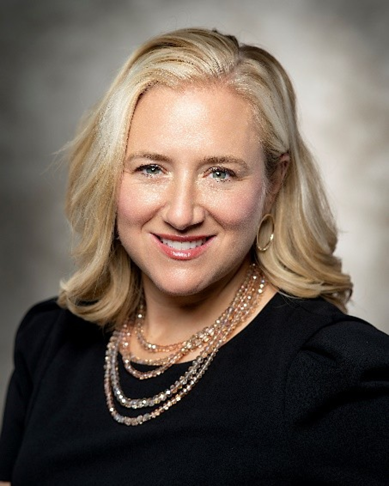 A portrait of Summer Jones