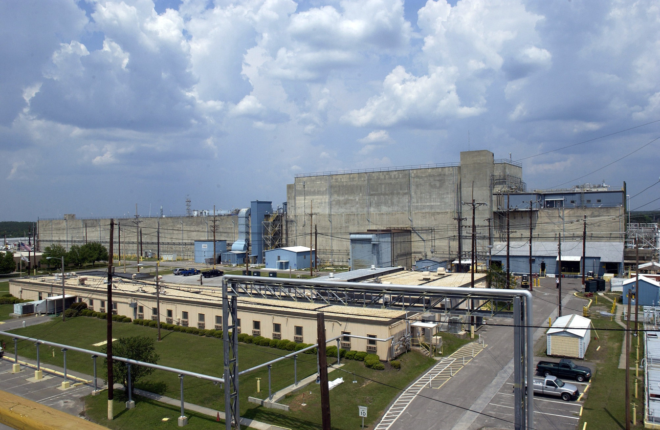 Exterior photo of the H Canyon facility