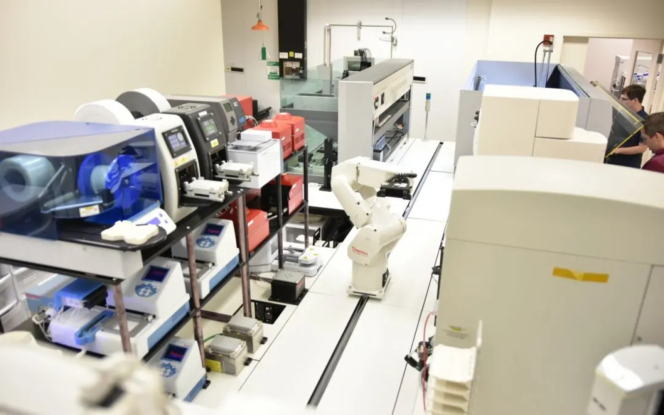 The iBioFAB biofoundry at the Carl R. Woese Institute for Genomic Biology (IGB) at Illinois. 