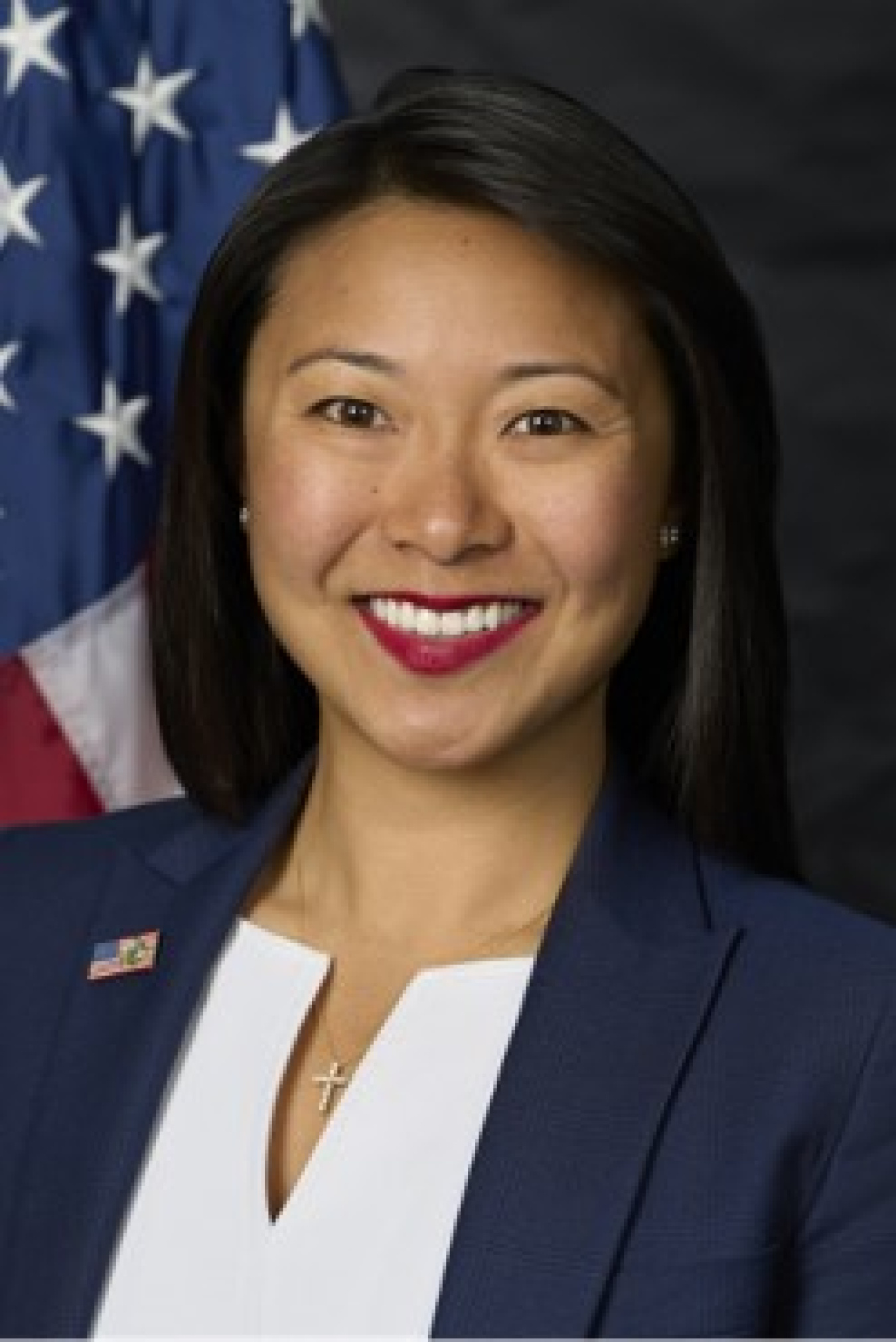 DAS Victoria Tran headshot