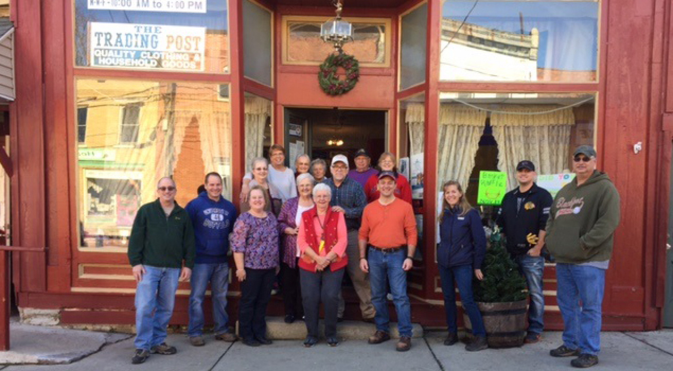 21750_West Valley Food Pantry Volunteers_635 pixels.jpg