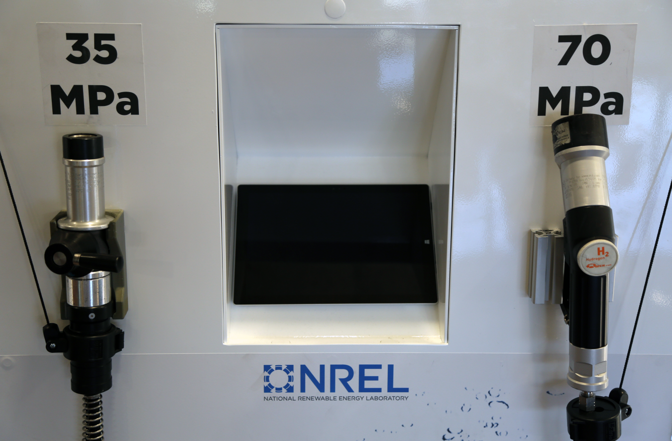 Fuel cell elecric pump