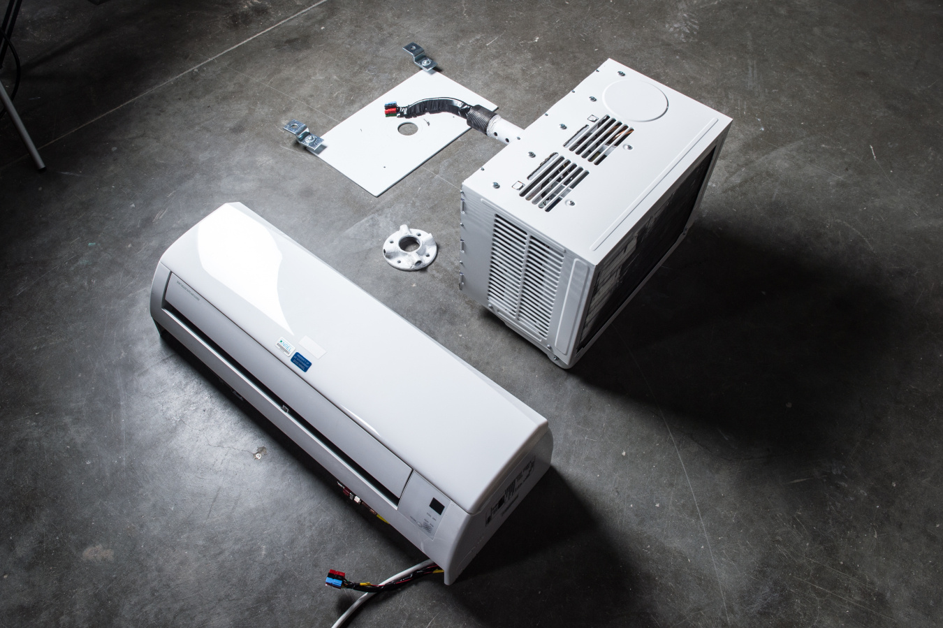 New Easy-to-Install Air Conditioning Unit Frees Up Window Space in a Snap |  Department of Energy