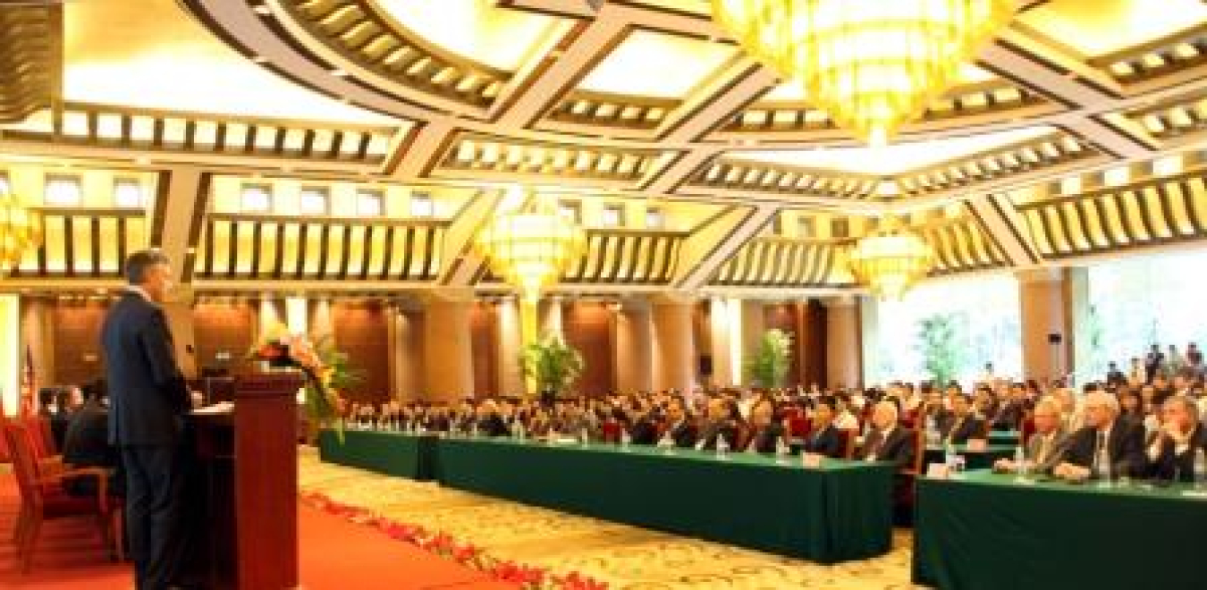 5.26_(169)-China-page-WEB.JPG