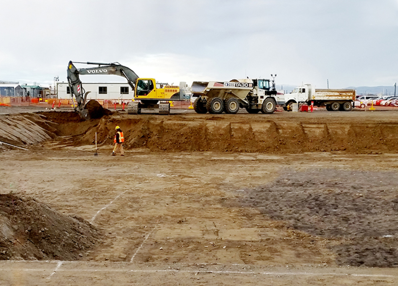 EMF Excavation Pic 1 - cover_700 pixels.jpg
