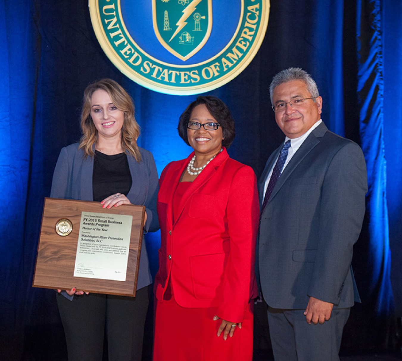 Photo 3 - DOE Conference_700 pixels.jpg