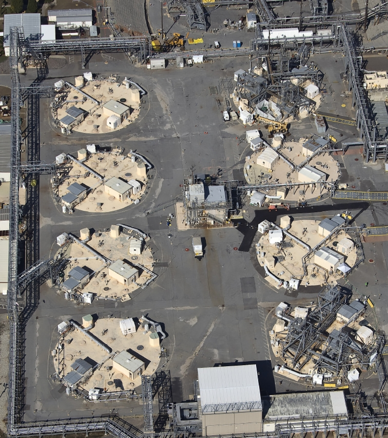SRS-Waste-Tanks_756px.jpg