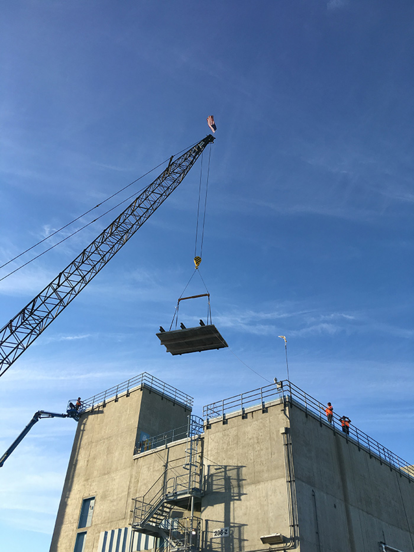 September 2016 6th Floor PRF Roof Removal_700 pixels.jpg