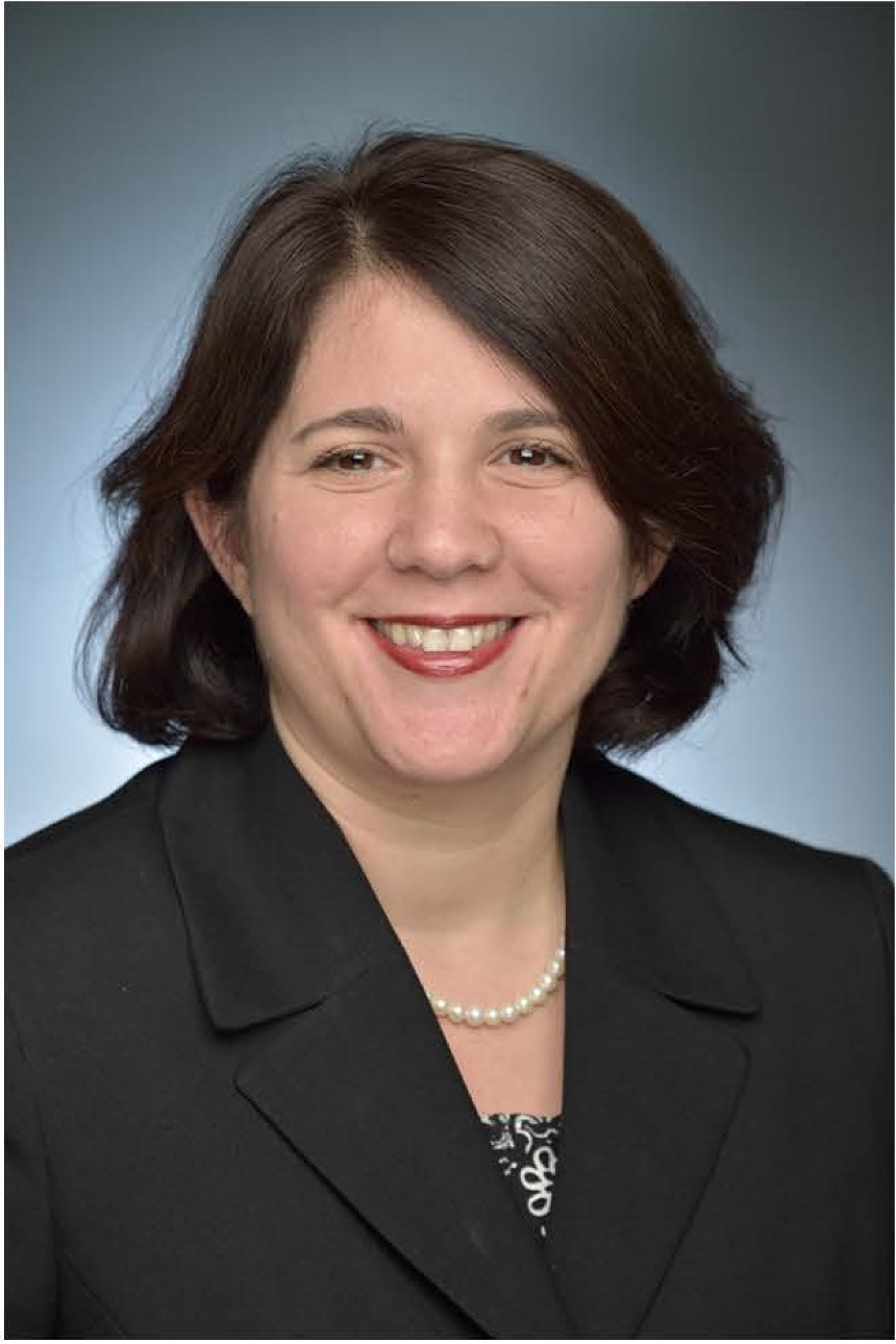 Head shot of Susan Hamm
