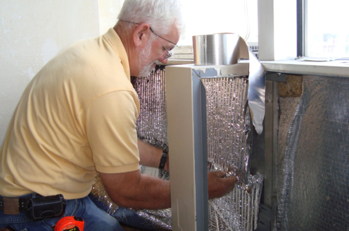 gas_filled_panels_radiator_installation.jpg
