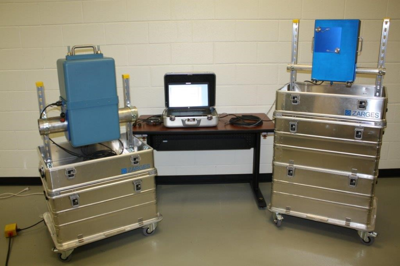 An OLEM collection node calculates the enrichment of the UF6 gas flowing through a gas centrifuge enrichment plant’s unit header