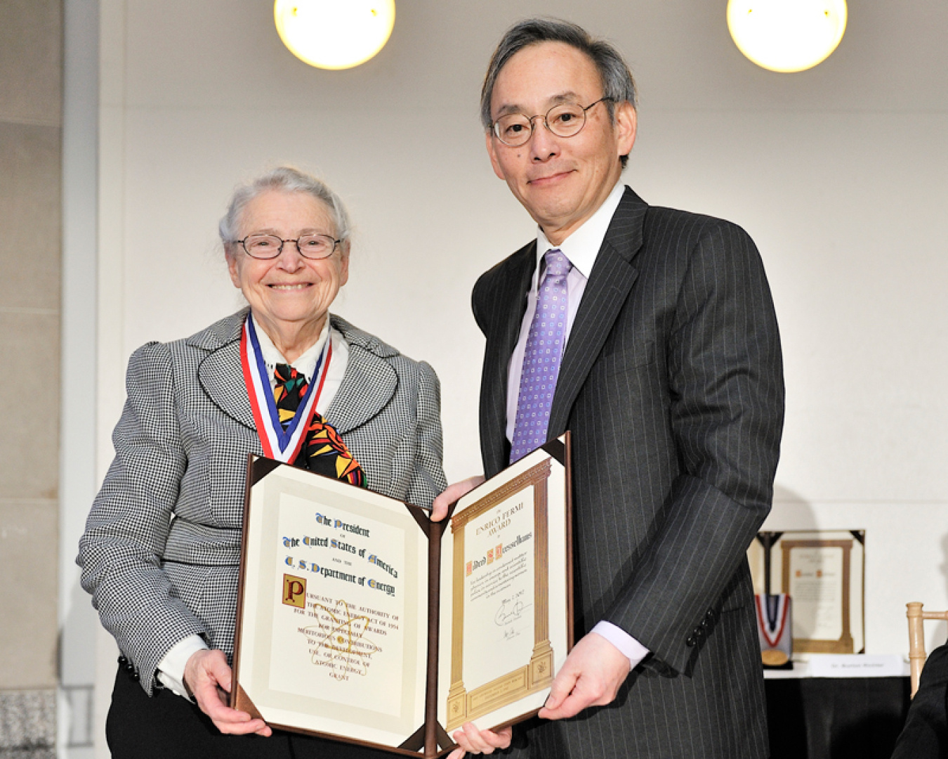 Fermi Award winner Mildred S. Dresselhaus with Secretary of Energy Steven Chu.