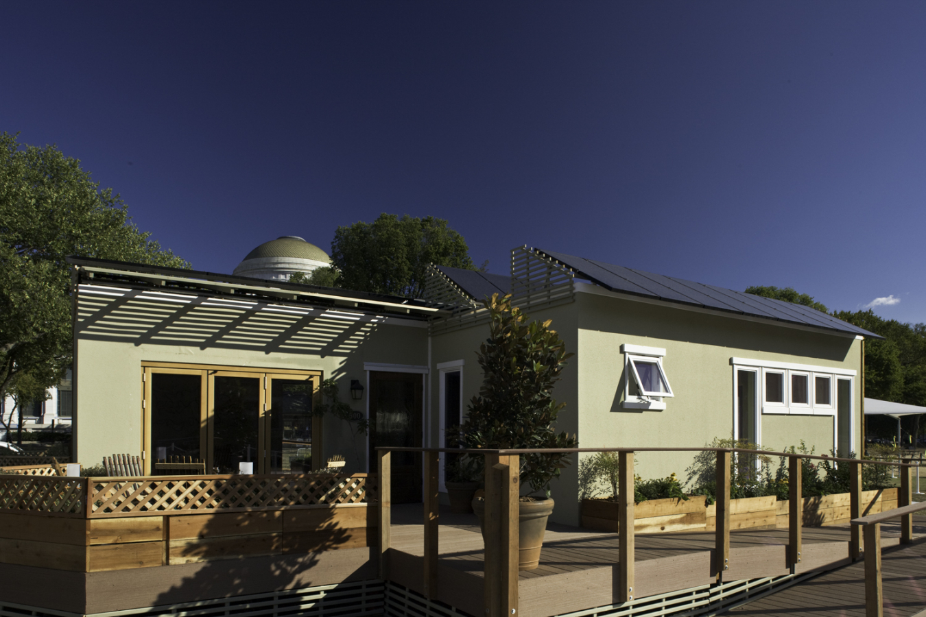 photo_pv_residential_solardecathlon_santaclara_2007_high.jpg