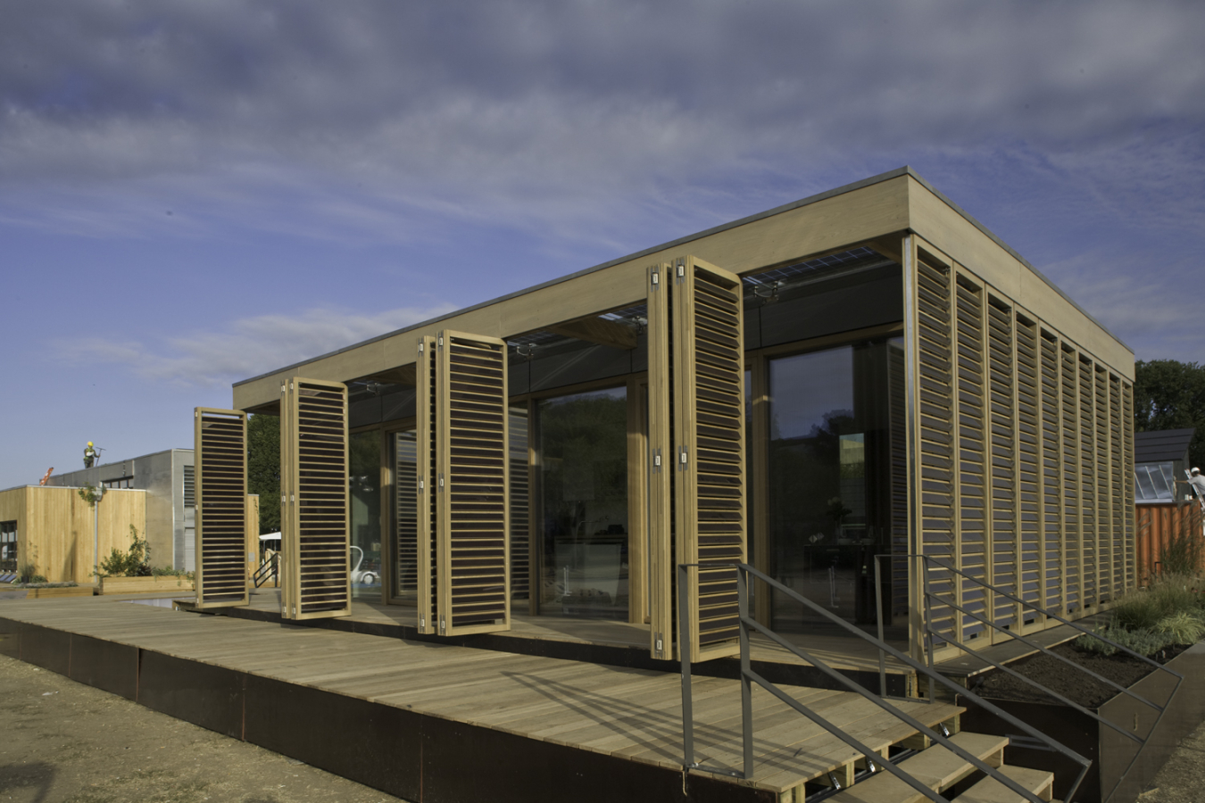 photo_pv_residential_solardecathlon_teamgermany_2007_high.jpg