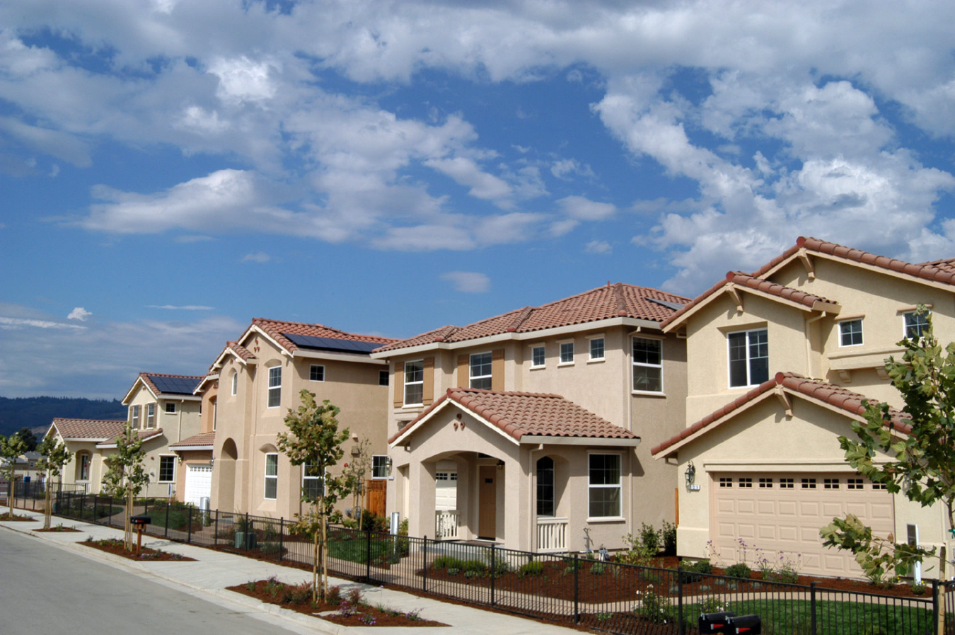 photo_pv_residential_watsonville_2008_high.jpg