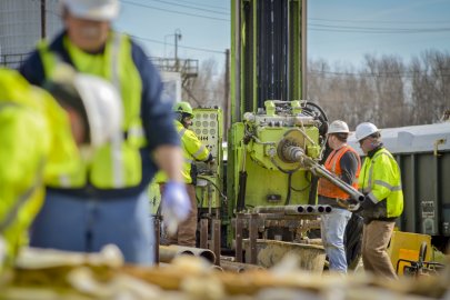 Paducah crews install monitoring wells to measure the effectiveness of pump-and-treat groundwater remediation measures.