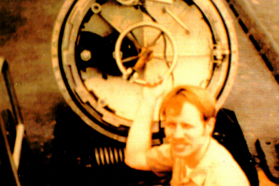 Photo of a man in a nuclear submarine during the Vietnam War