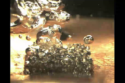 Photo: The pool boiling process on metal foam surface.