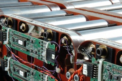 Advanced lithium ion battery