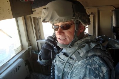 Military photo of Eric Larsen
