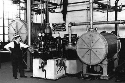 Energy Saver 101 History Timeline:  Air Conditioning  