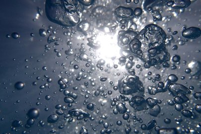 Water bubbles seen from underwater