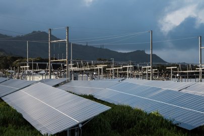 A 1.1 acre, 250kW DC pilot scale PV array and battery storage plant in Kauai