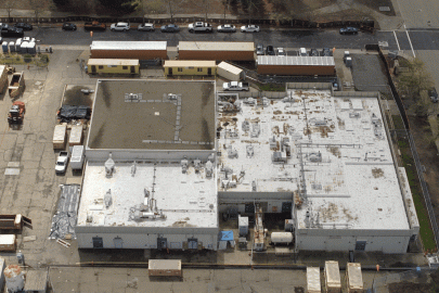 Rotating images of before and after the demolition of a building