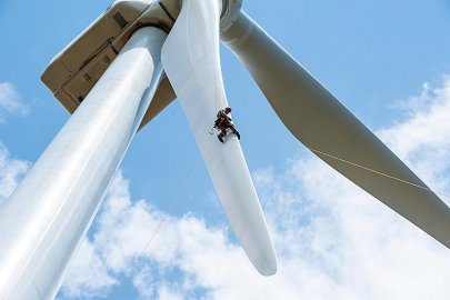 Image related to Flexing the Limits of Land-Based Wind Turbine Rotor Growth