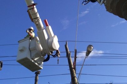 WAPA and Energy Department workers help bring power back to USVI 