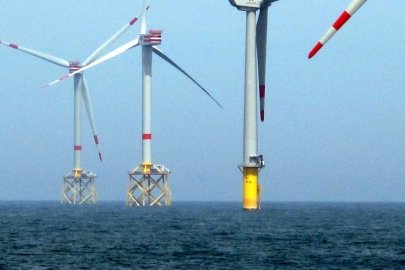While the first blog in this series focused on the floating foundations needed for U.S. offshore wind development in deep waters, this blog examines innovations in fixed-bottom foundations.
