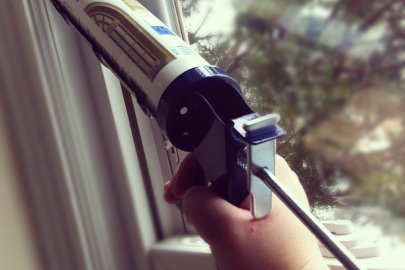 Do-It-Yourself Savings Project: Using Caulk to Seal Air Ducts