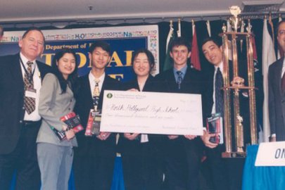 Julia Hu (third from left) with her teammates after winning the 2001 DOE National Science Bowl®.
