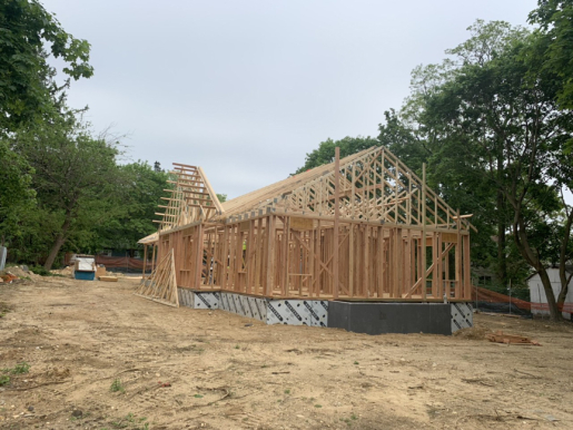 United Way of Long Island built this 1,936-square-foot affordable multifamily home in Medford, New York, to the high performance criteria of the U.S. Department of Energy Zero Energy Ready Home (ZERH) program.