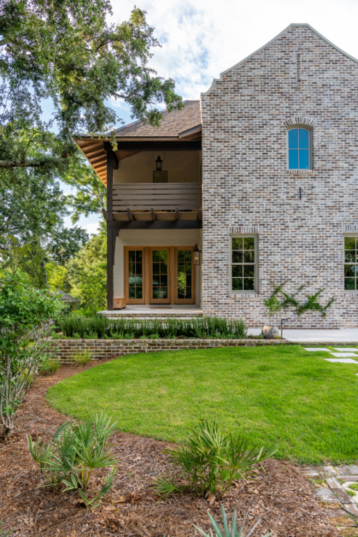 SCC Group and WATERSHED built this 5,750-square-foot custom home in Fairhope, Alabama, to the high performance criteria of the U.S. Department of Energy Zero Energy Ready Home (ZERH) program.