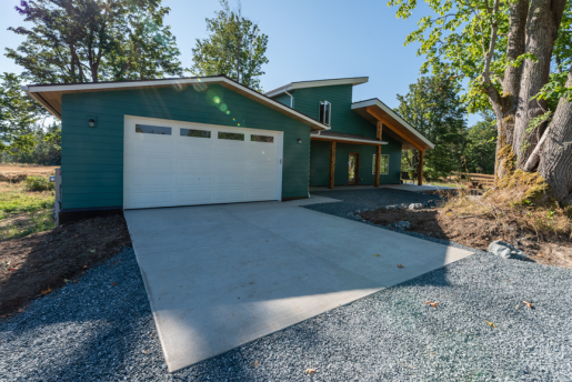TC Legend Homes Builders built this 1,935-square-foot custom home in Bellingham, Washington, to the high performance criteria of the U.S. Department of Energy Zero Energy Ready Home (ZERH) program.