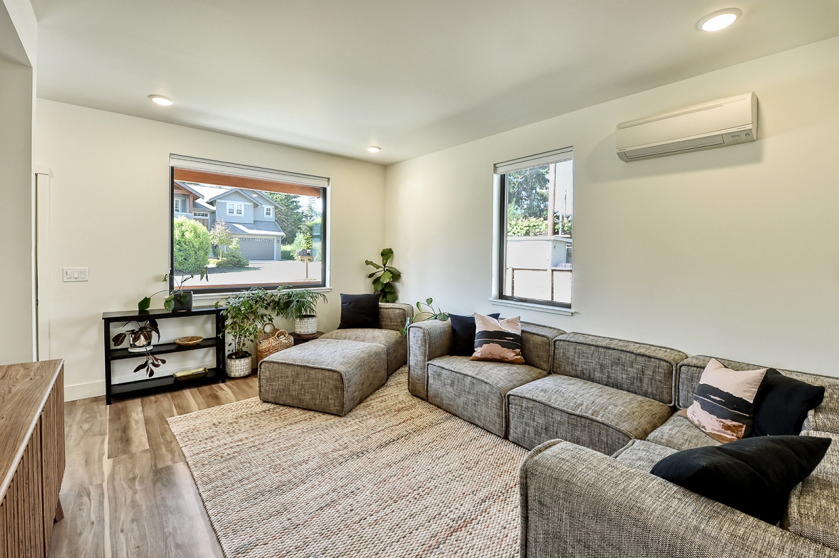 Gallery Detail: Doe Tour Of Zero Donovan Duplex By Bundle Design Studio