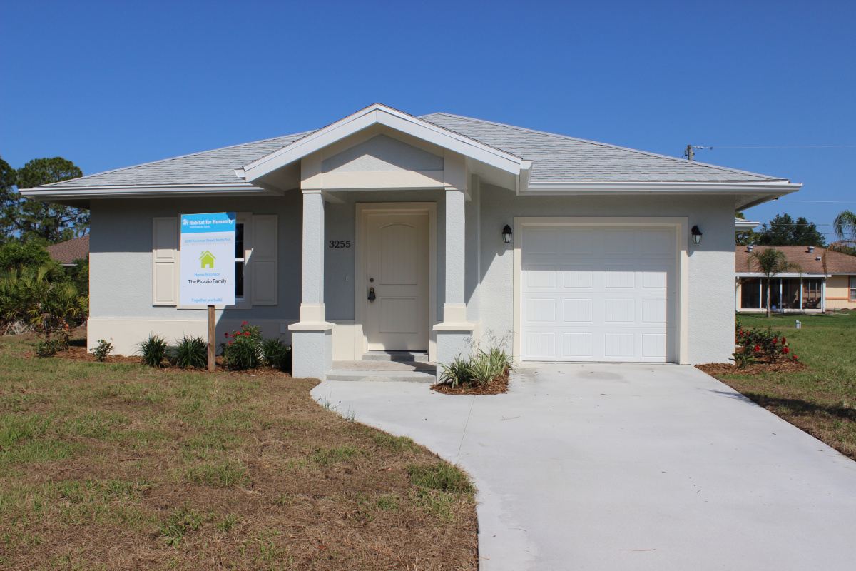 DOE Tour of Zero: The Venetian at Rockman Street by Habitat for