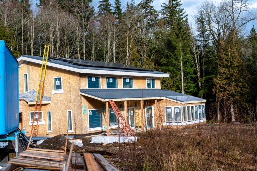 Powerhouse Designs and TC Legend Homes built this 2,345-square-foot custom home in Bellingham, Washington, to the high performance criteria of the U.S. Department of Energy’s Zero Energy Ready Home (ZERH) program.