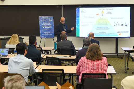 The audience listens to a presenter at the Frontiers in Energy Storage workshop.