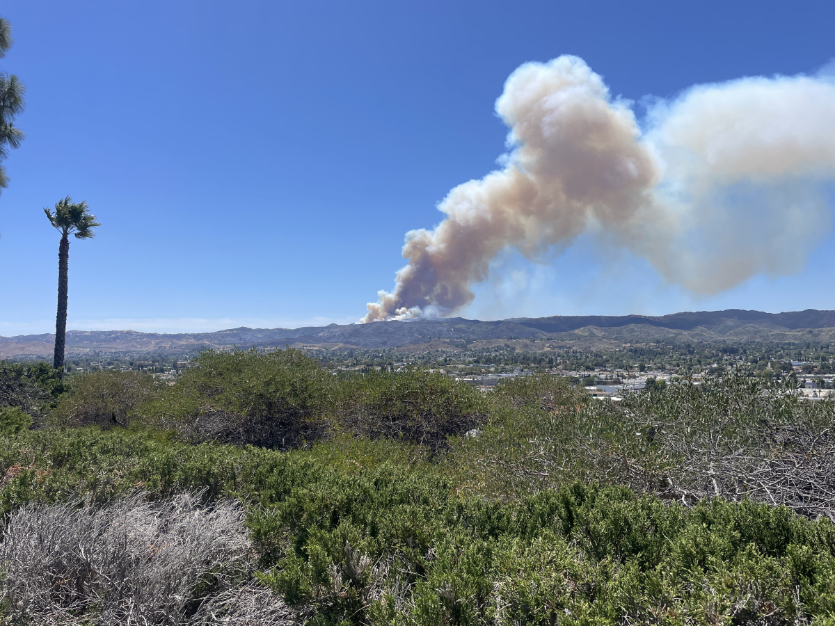 Sandy Fire smoke plume