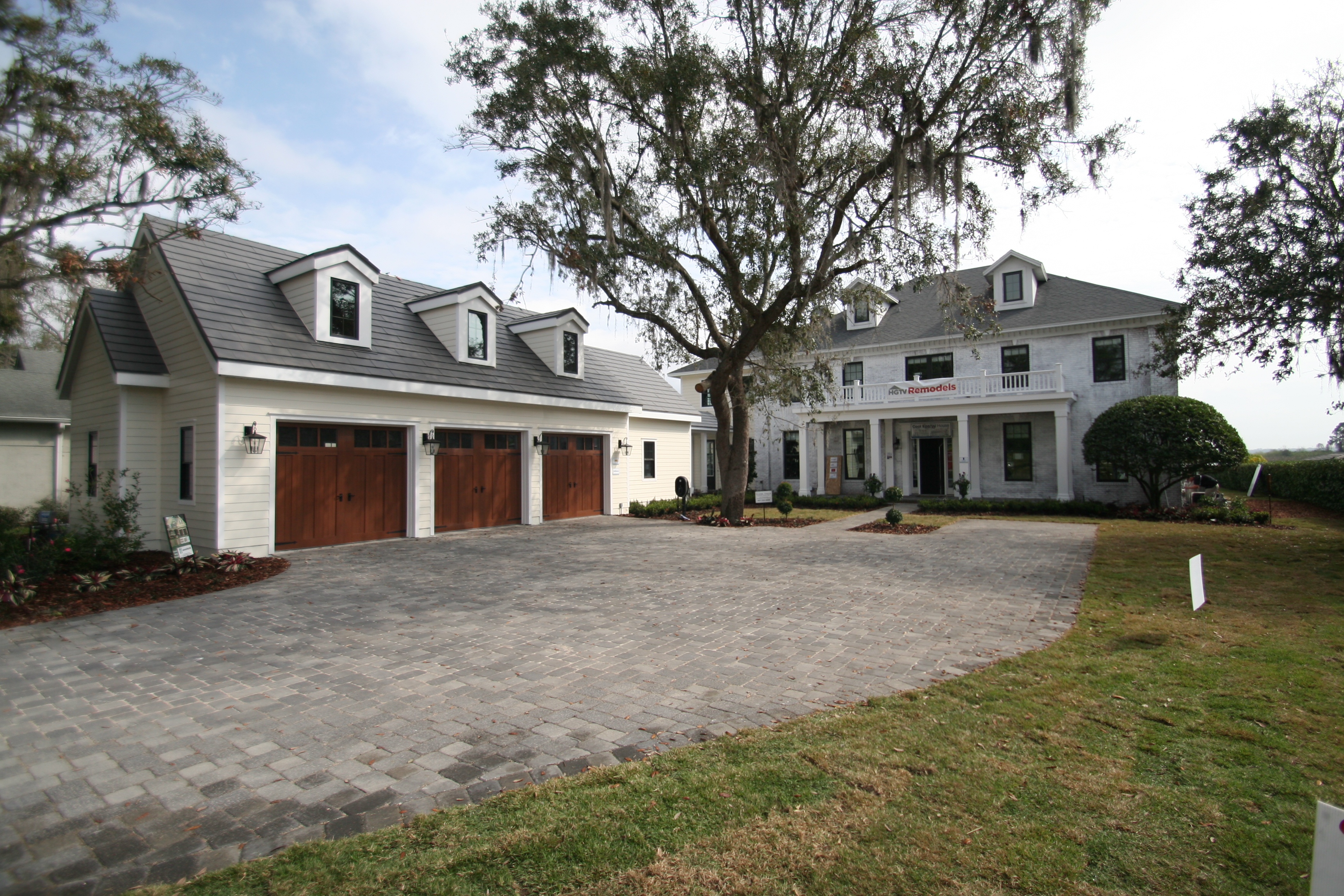 The BARA team developed the educational tour of the Cool Energy House, a deep energy retrofit in Windemere, Florida. cool energy house.jpg
